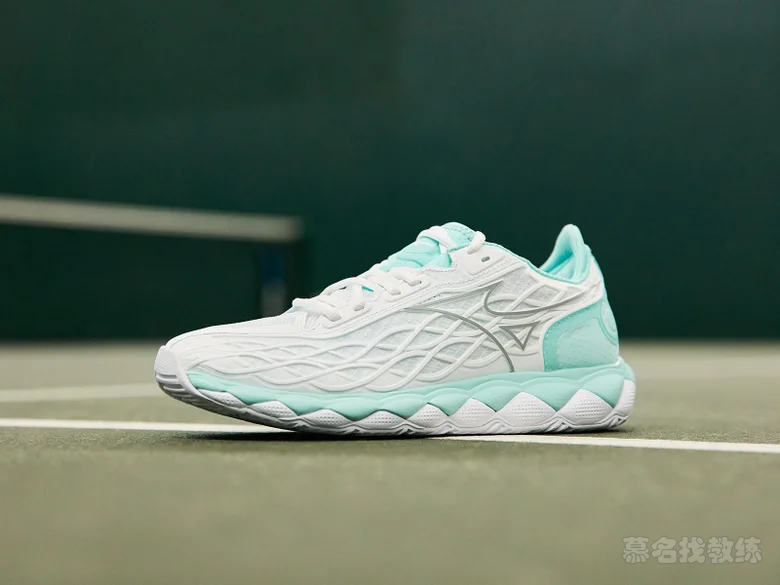 Mizuno-Wave-Enforce-Tour-Cover